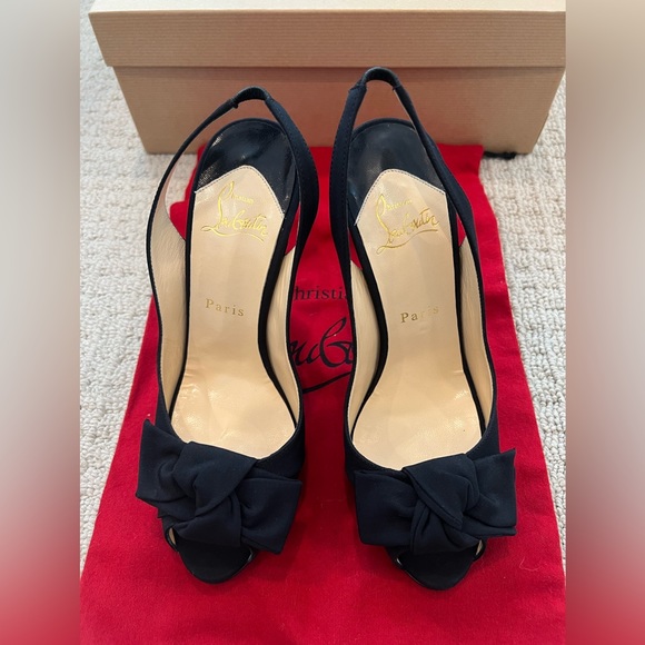Christian Louboutin Slingback Open-toe Heels with Bows, Black and size 37.5 - Picture 3 of 7